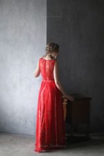 Красное вечернее платье из кружева от Anna Skoblikova